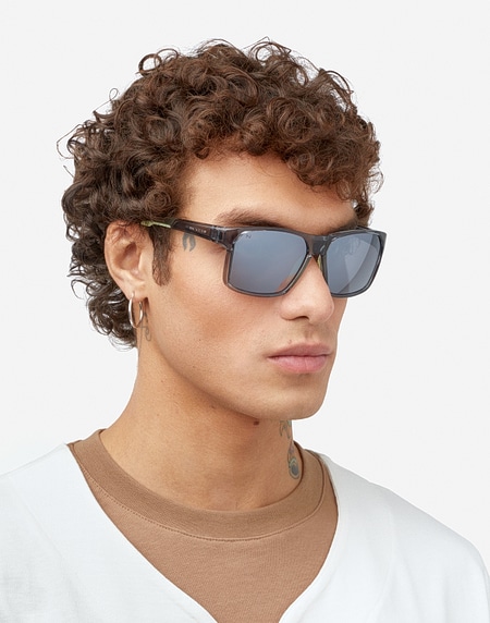Sunglasses Hawkers TRACK - POLARIZED GREY CHROME