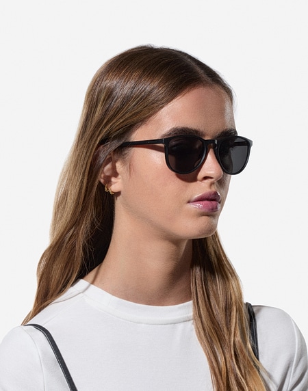 Sunglasses Hawkers OLLIE XS - POLARIZED BLACK DARK