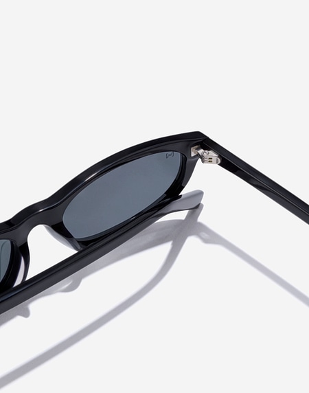 Nos Lunettes de Soleil HAWKERS HALO - BLACK DARK
