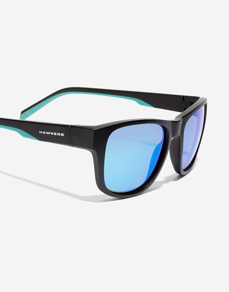 Lentes de sol Hawkers OWENS - POLARIZED BLACK CLEAR BLUE
