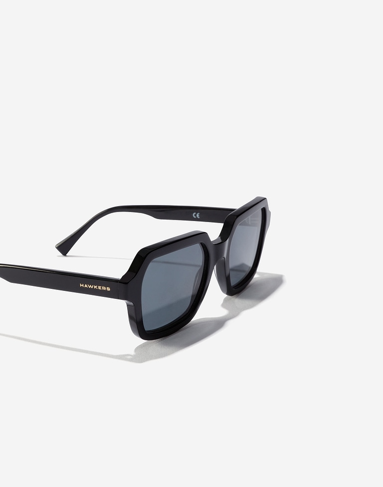 Nos Lunettes de Soleil Hawkers BLACK DARK MINIMAL