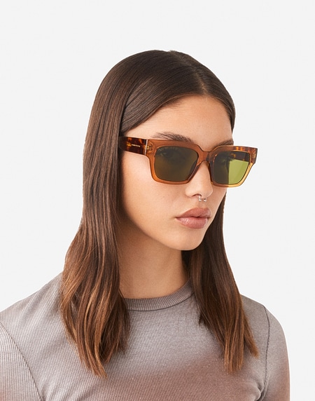 Sunglasses Hawkers MATE - MUSTARD JUNIPER ECO