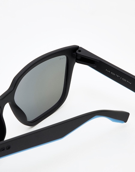 Sunglasses Hawkers CARBON BLACK - SKY MOTION