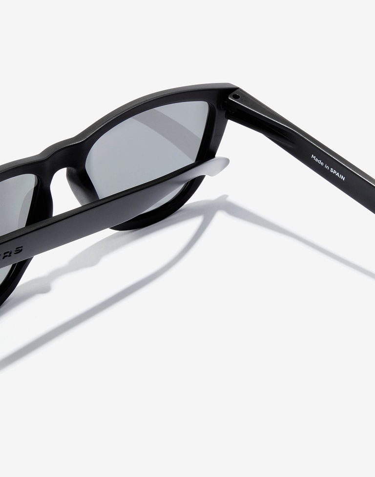 Occhiali da sole Hawkers ONE RAW - POLARIZED BLACK CHROME