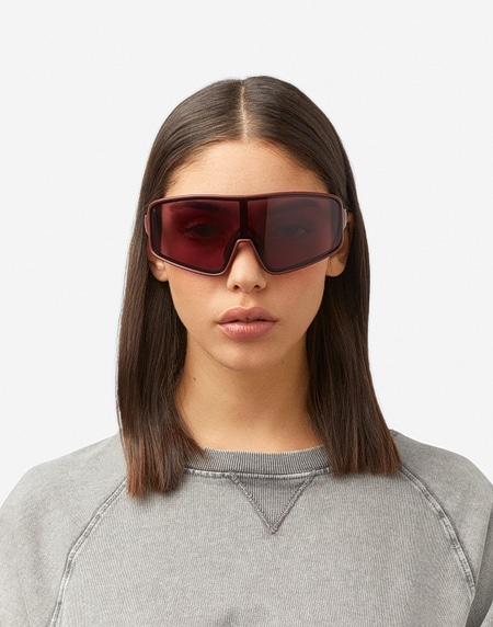 Nos Lunettes de Soleil Hawkers TIGER - REDISH GRAPE