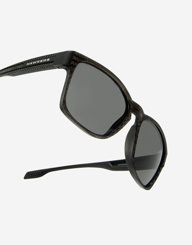 Sonnenbrille Hawkers CORE RAW CARBON FIBER - POLARIZED BLACK DARK