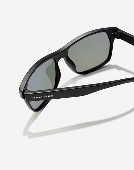 Nos Lunettes de Soleil Hawkers ONE VENM XS - BLACK SKY