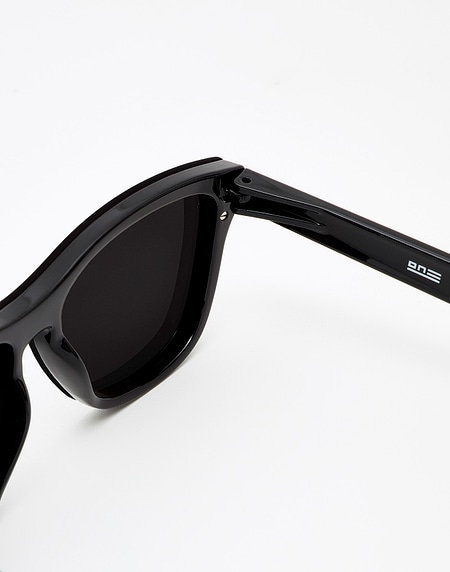 Sunglasses Hawkers DARK ONE VENM HYBRID