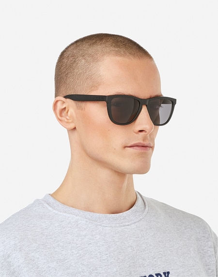 Sunglasses Hawkers ONE RAW - BLACK DARK