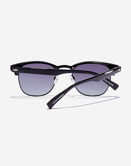 Sunglasses Hawkers CLASSIC BOLD - POLARIZED BLACK MATTE GREY