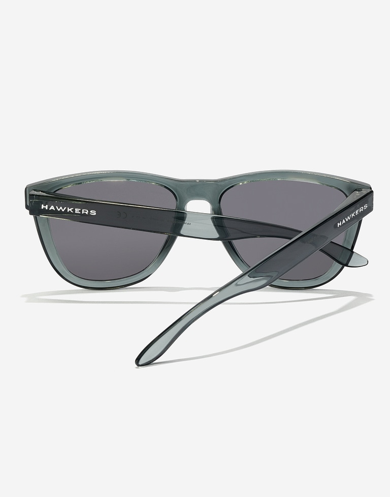 Sunglasses Hawkers ONE RAW - BLACK TRANSPARENT DARK