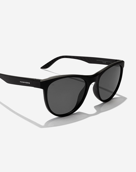 Sunglasses Hawkers TRAIL - POLARIZED BLACK DARK