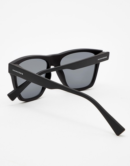 Sunglasses Hawkers POLARIZED CARBON BLACK - DARK ONE LS