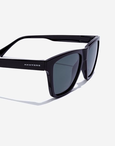 Sunglasses Hawkers ONE LS RODEO - POLARIZED BLACK GREY