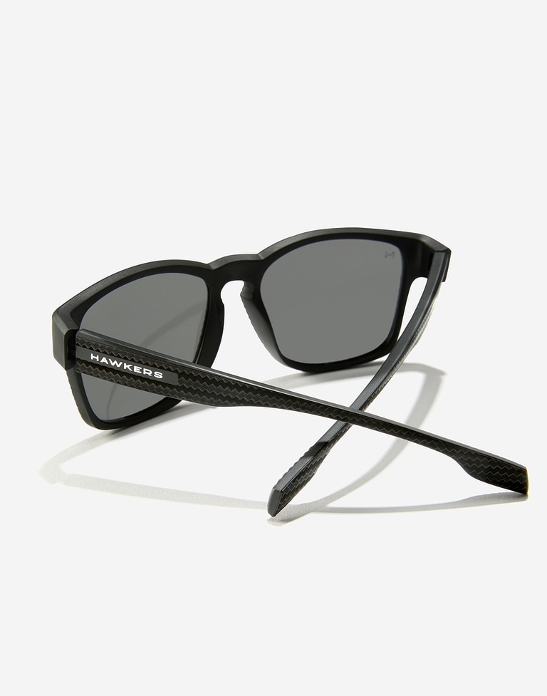 Sonnenbrille Hawkers CORE RAW CARBON FIBER - POLARIZED BLACK DARK