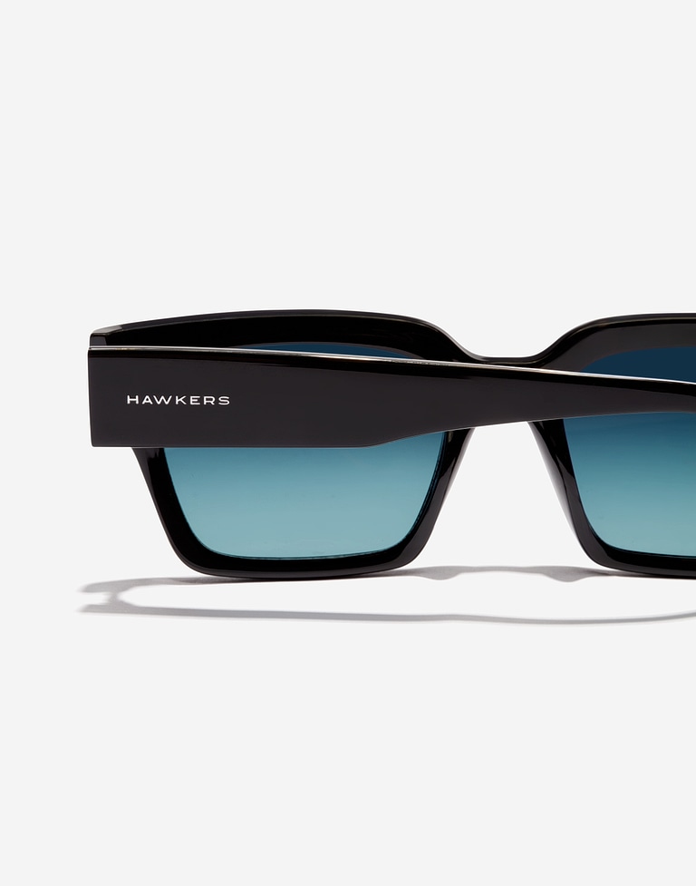 Nos Lunettes de Soleil Hawkers MATE - BLACK BLUE DENIM ECO