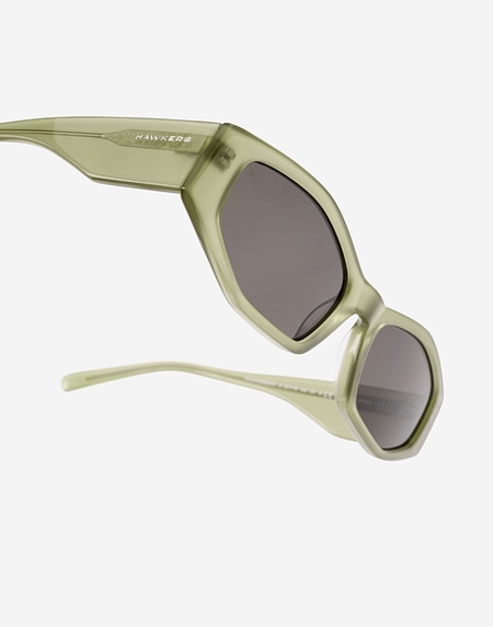 Sunglasses Hawkers APEROL - SOFT GREEN DARK