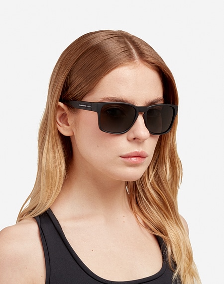Lentes de sol Hawkers CORE - POLARIZED BLACK