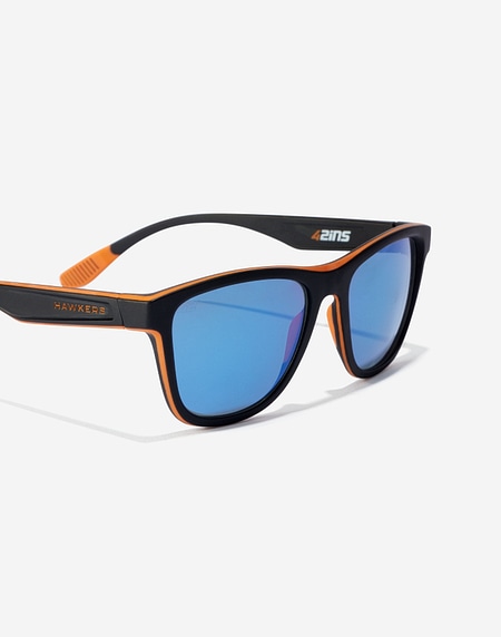 Nos Lunettes de Soleil Hawkers 42 SKY ONE SPORT