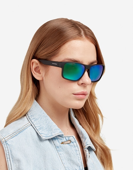 Nos Lunettes de Soleil Hawkers BLACK EMERALD FASTER