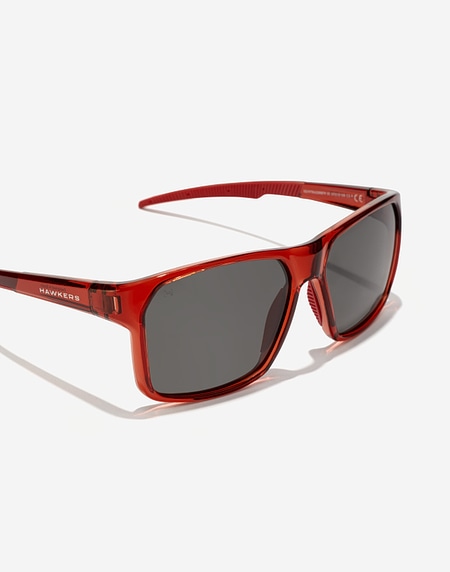 Lentes de sol Hawkers TRACK - POLARIZED RED DARK