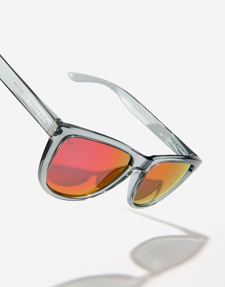 Lentes de sol Hawkers ONE RAW - POLARIZED GREY SMOKE RED