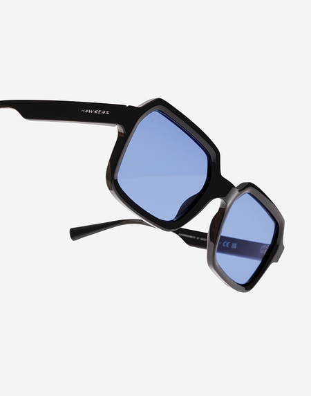 Nos Lunettes de Soleil Hawkers MINIMAL MAX - BLACK BLUEBERRY