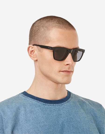 Sunglasses Hawkers ONE LS RAW - BLACK DARK