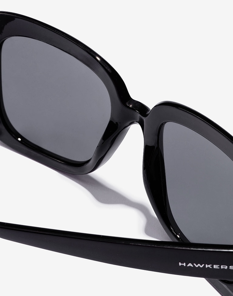 Sunglasses Hawkers BLACK BUTTERFLY