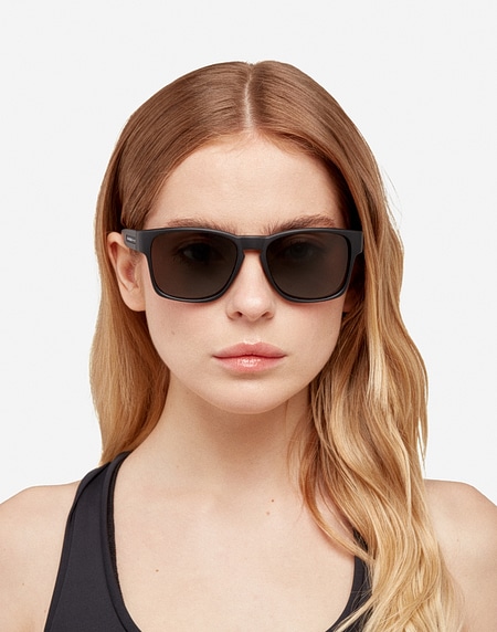 Nos Lunettes de Soleil Hawkers CORE - POLARIZED CARBONO BLACK