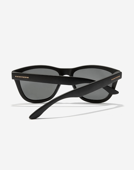 Sunglasses Hawkers ONE - POLARIZED BLACK DARK
