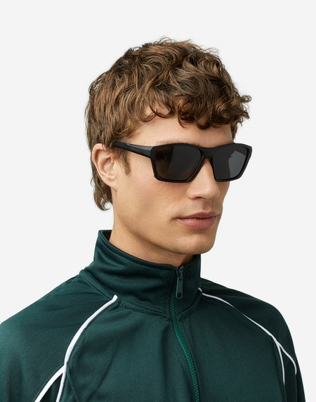 Sunglasses Hawkers SHARK - POLARIZED BLACK DARK