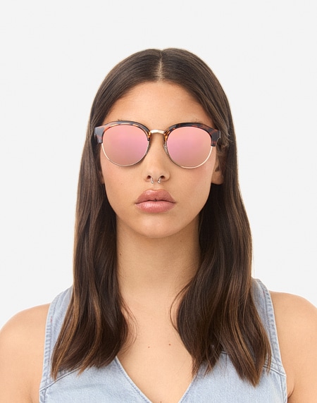 Sunglasses Hawkers CAREY - ROSE GOLD CLASSIC ROUNDED