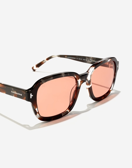 Sunglasses Hawkers TWIST - RED OBSIDIAN SANDSTONE