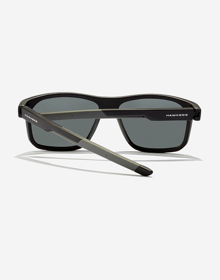 Sunglasses Hawkers COMANECI - POLARIZED BLACK DARK