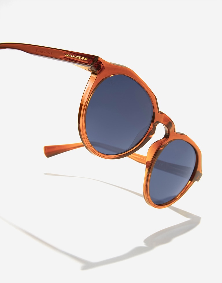 Nos Lunettes de Soleil Hawkers WARWICK RAW - CARAMEL DARK BLUE
