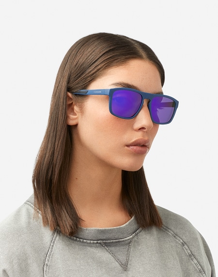Sunglasses Hawkers LION - POLARIZED MIDNIGHT BLUE GALAXY