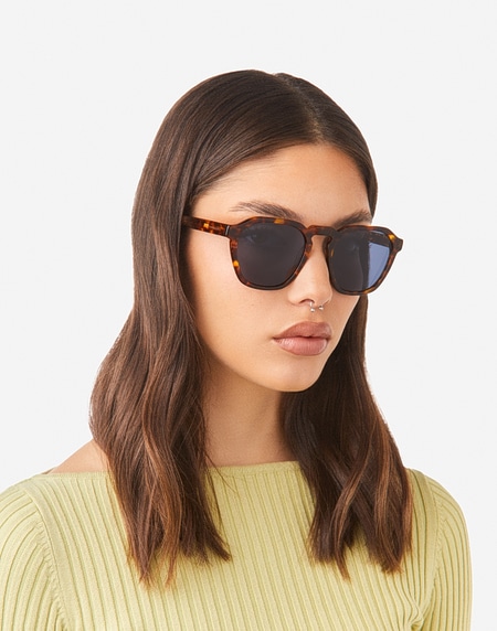 Sunglasses Hawkers BLACKJACK - HAVANA DARK BLUE