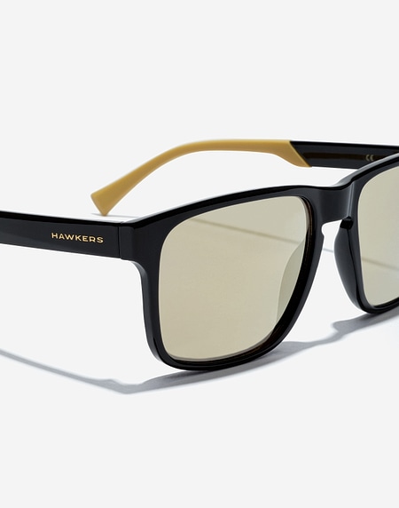 Sunglasses Hawkers PEAK - BLACK BEIGE