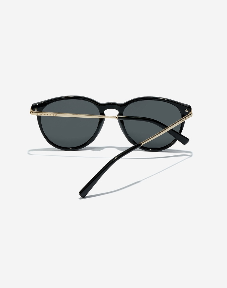 Nos Lunettes de Soleil Hawkers MARK - POLARIZED BLACK DARK
