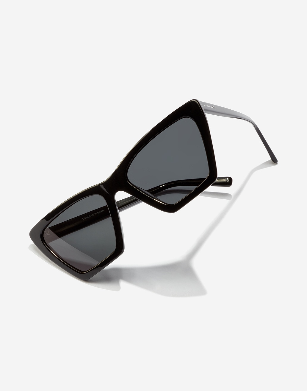 FLUSH - POLARIZED BLACK DARK | Hawkers USA