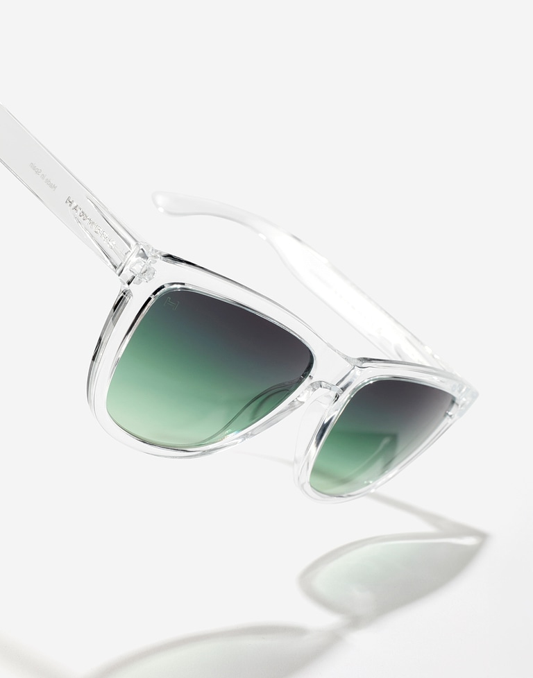Sunglasses Hawkers ONE RAW - TRANSPARENT GREEN FOREST