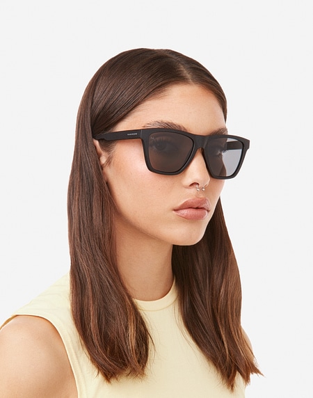 Sunglasses Hawkers ONE LS RAW - POLARIZED BLACK