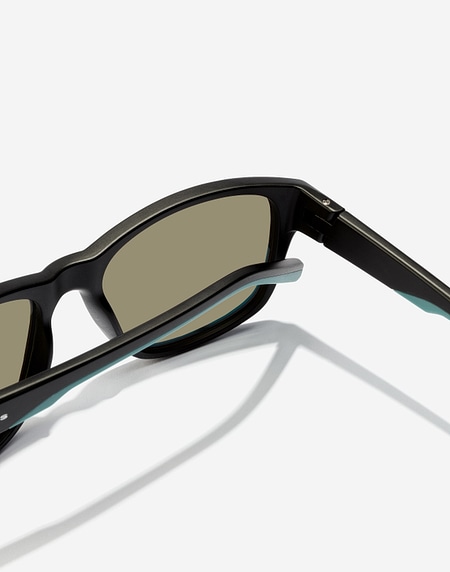Lentes de sol Hawkers OWENS - POLARIZED BLACK CLEAR BLUE