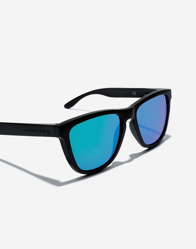 Sunglasses Hawkers ONE RAW - BLACK EMERALD