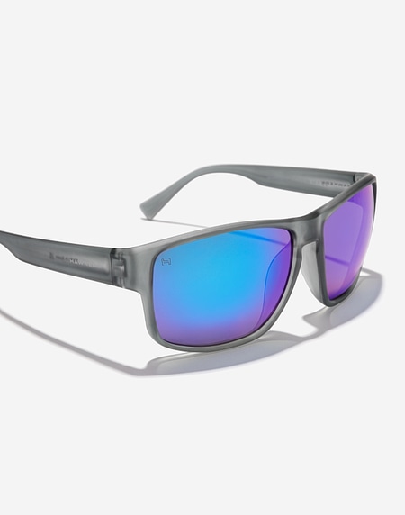 Sunglasses Hawkers FASTER RAW - DARK GREY SKY