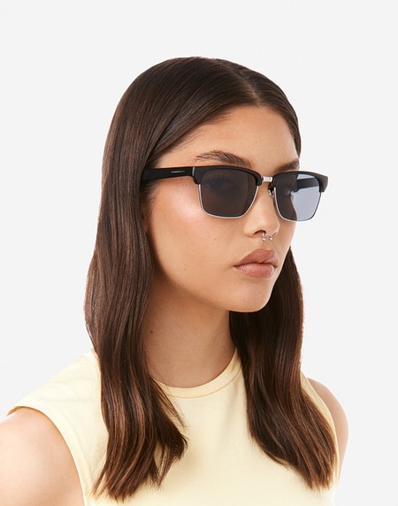 Sunglasses Hawkers CLASSIC VALMONT - POLARIZED BLACK GREY