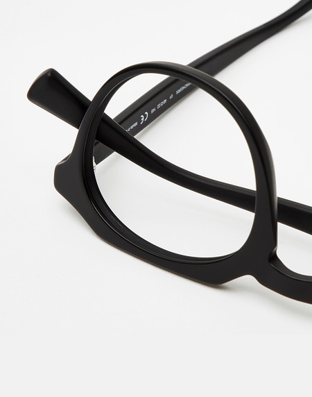 Blue Light Hawkers BLACK CHARDON