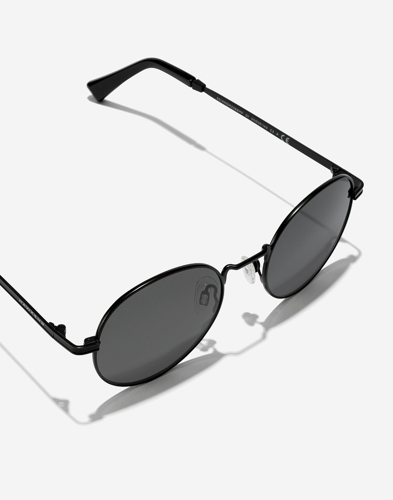 Sunglasses Hawkers MOMA - POLARIZED MATTE BLACK