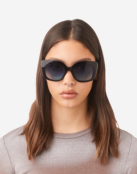 Sunglasses Hawkers TANGO - BLACK BLUE TO GREEN ECO